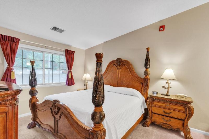 One-Bedroom Suite image 1