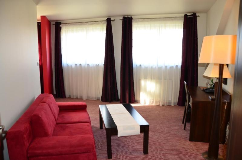 Apartment image 4