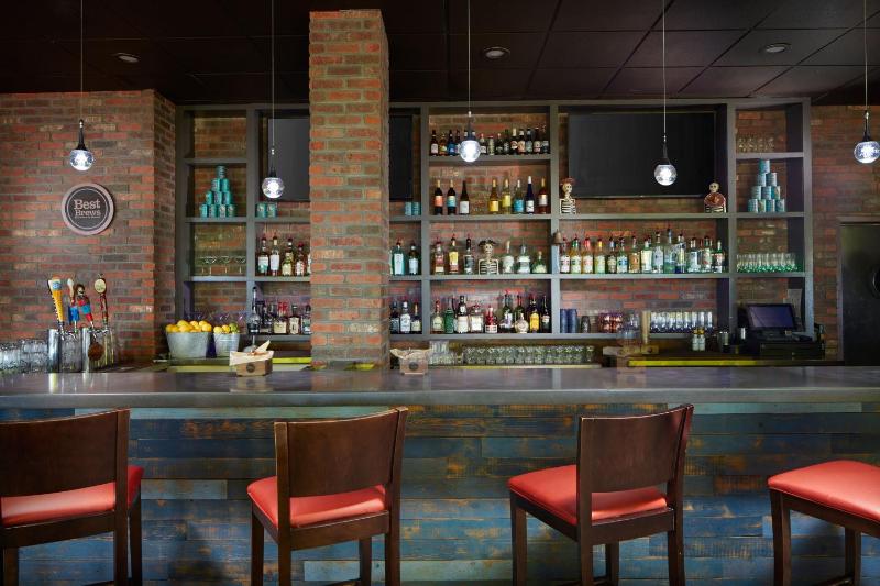 Four Points by Sheraton Virginia Beach Oceanfront - image 17