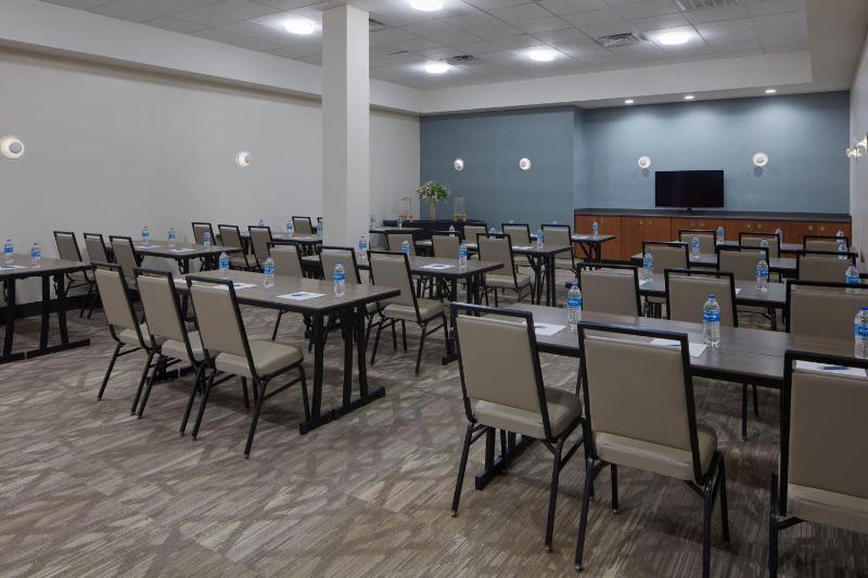 Four Points by Sheraton Virginia Beach Oceanfront - image 21