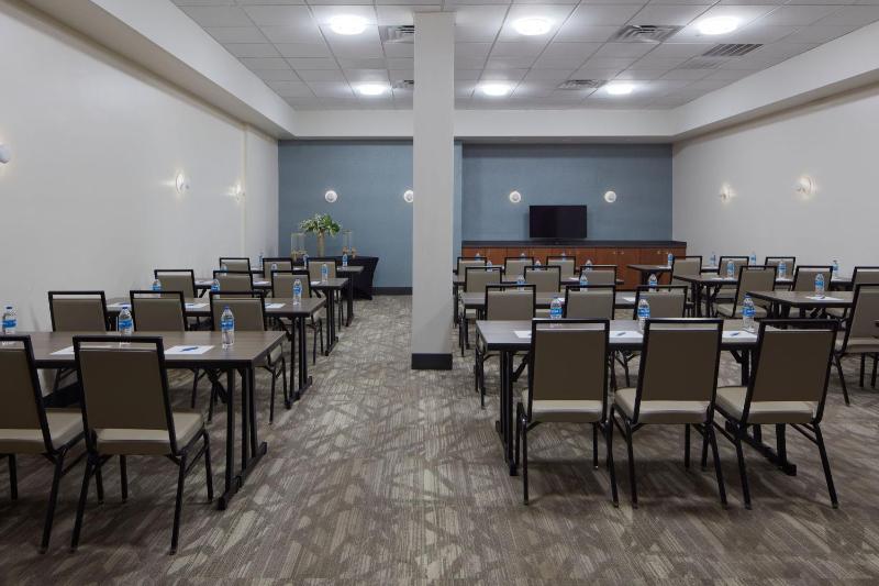 Four Points by Sheraton Virginia Beach Oceanfront - image 25