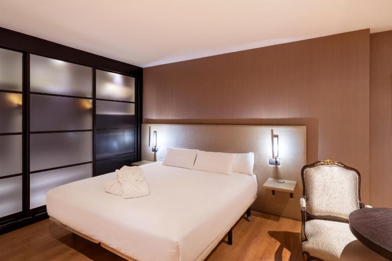 Iberik Santo Domingo Plaza Hotel - image 38
