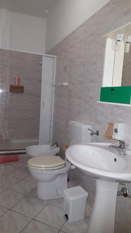 Triple Room with Bathroom image 1