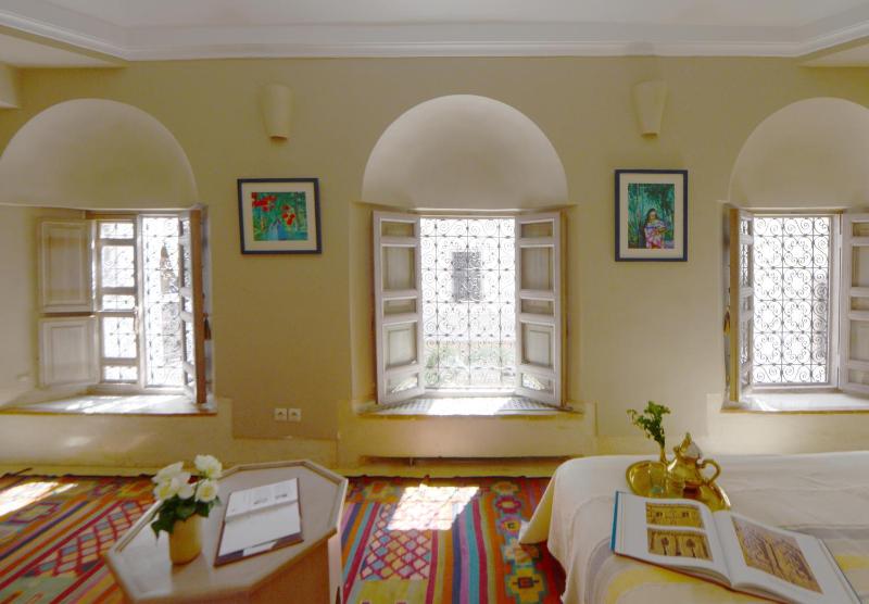 Riad Dar Housnia - image 2