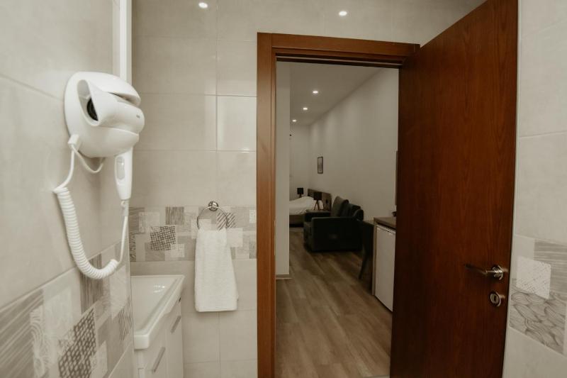 Old Stone Boutique Hotel - image 13