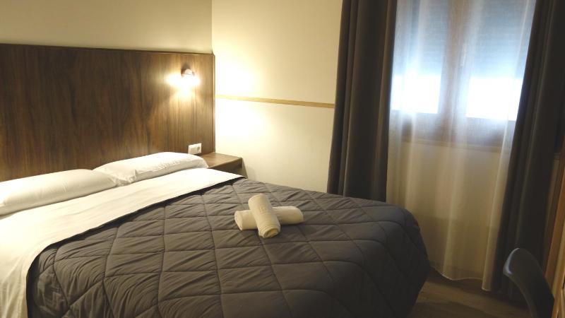 Double Room image 1