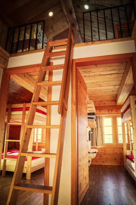 Four-Bedroom House image 4