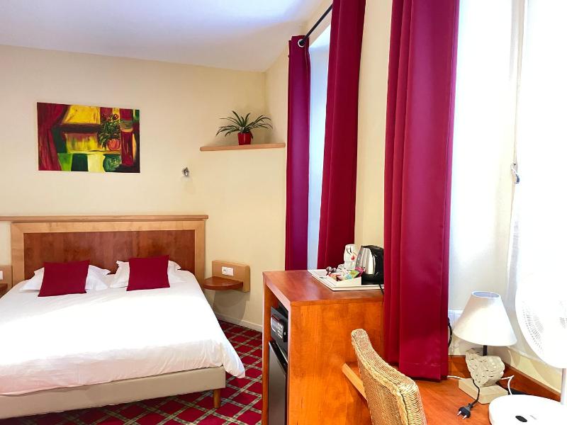 Superior Double Room - Forest Side image 2