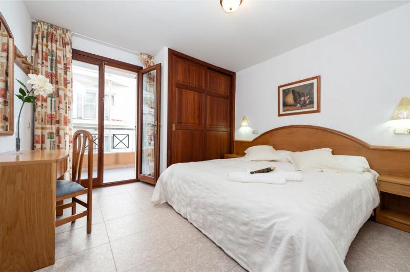 Deluxe Apartment image 2