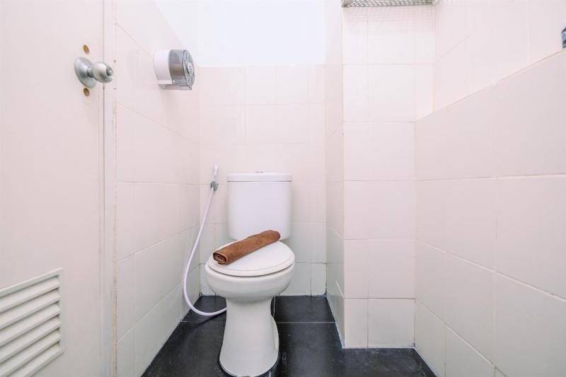 Nice Cozy Studio at Bogor Valley Apt By Travelio - image 15