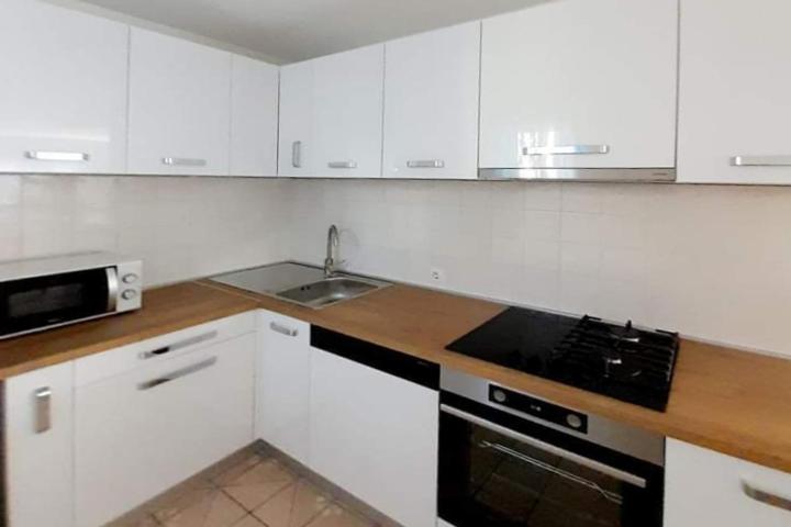 Two-Bedroom Apartment with Terrace image 4