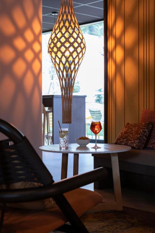 Nomad Hotel Dijon - image 9