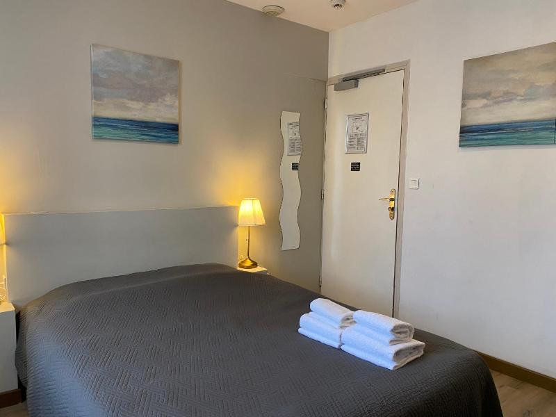 Hotel Saint Yves - image 36