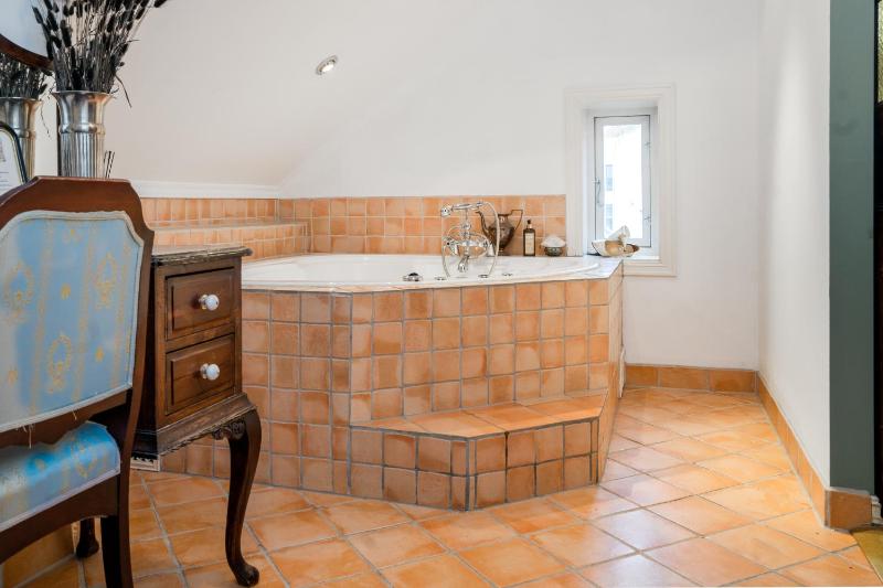 Suite image 2