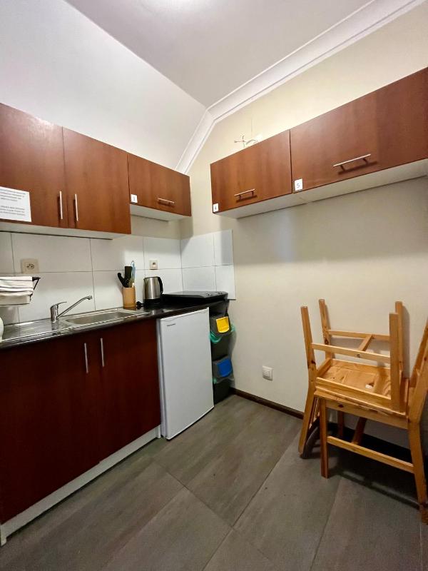 Five-Bedroom House image 1