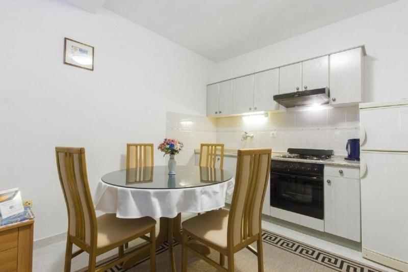 Apartments Milans - image 12