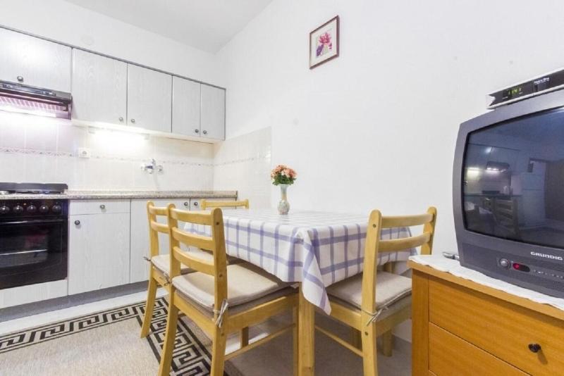 Apartments Milans - image 21