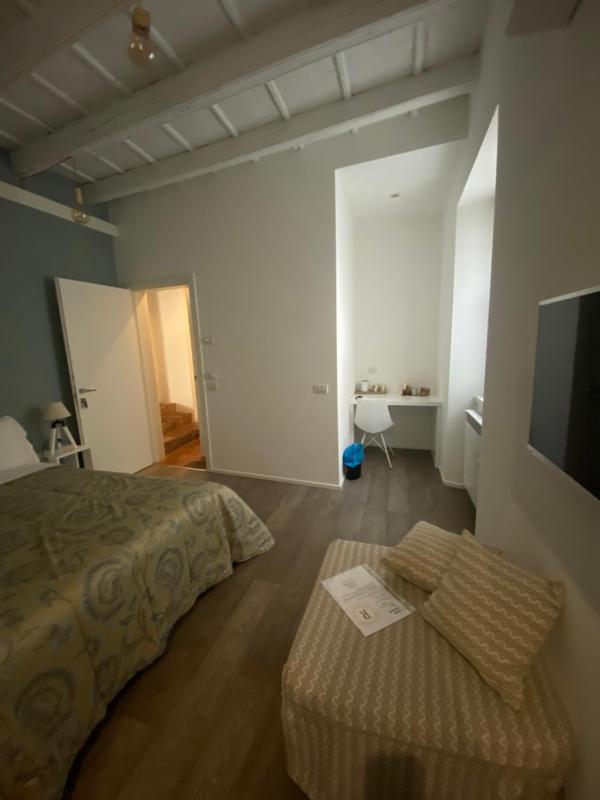 Deluxe Room image 2