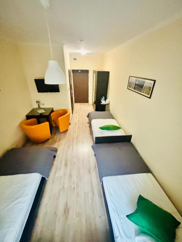Triple Room (3 Adults) image 1