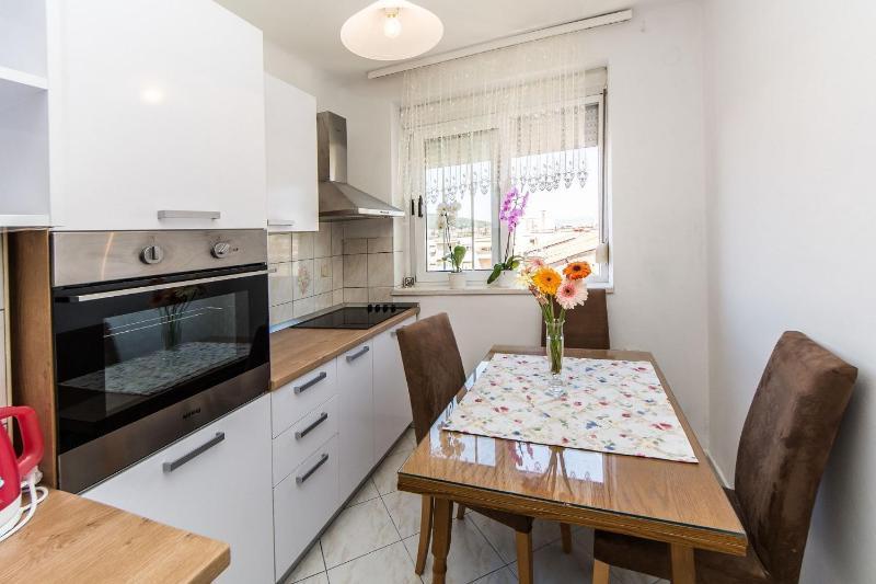 Apartment Dragica - image 7