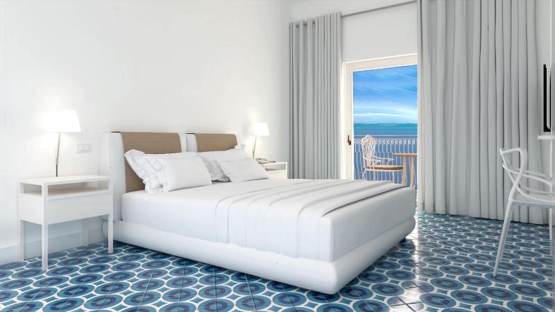 Classic Double Room with Balcony and Sea View image 4