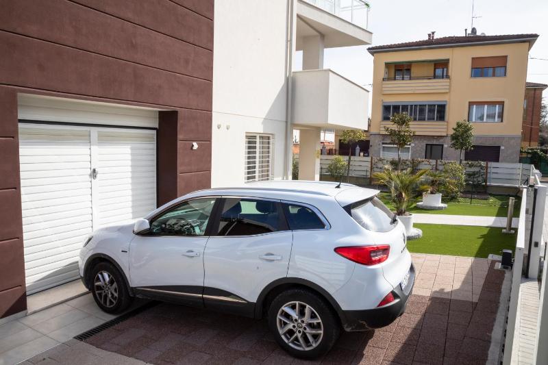 Maisonette Modena Park - image 9