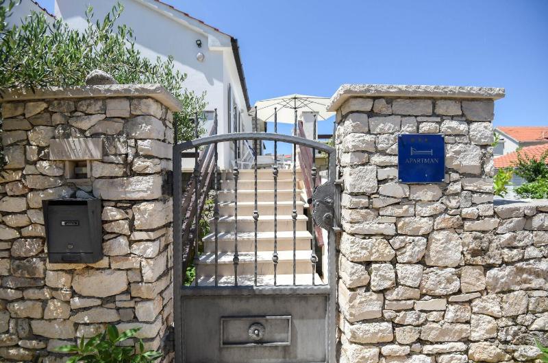 Apartment Maja - image 16