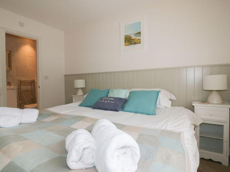 The Beach Hut - image 19