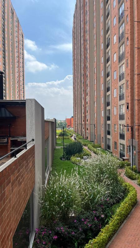 Apartamento moderno y tranquilo - image 10