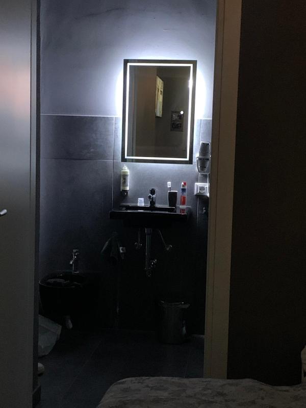 Double Room with Private Bathroom image 3