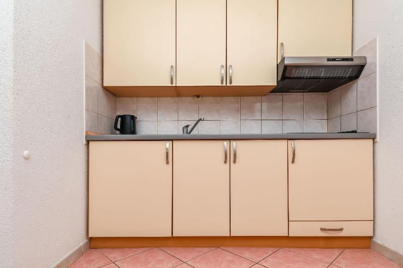 One-Bedroom Apartment - Second Floor image 3