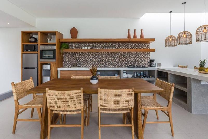 Modern Berawa villa in Canggu - image 13