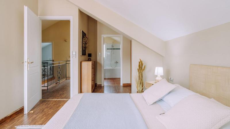 Lithostroto Suites - image 9