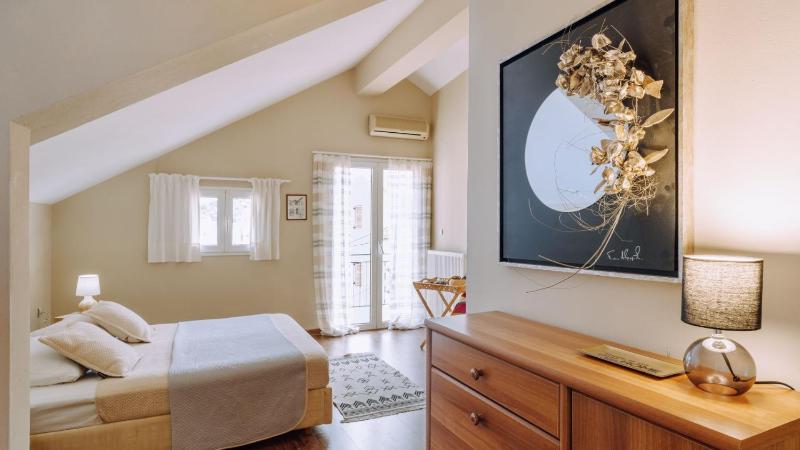 Lithostroto Suites - image 47