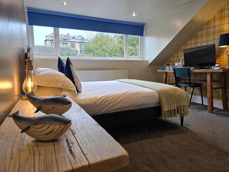 Double Room Ensuite image 1
