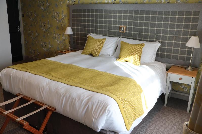 Superior Double Room image 3