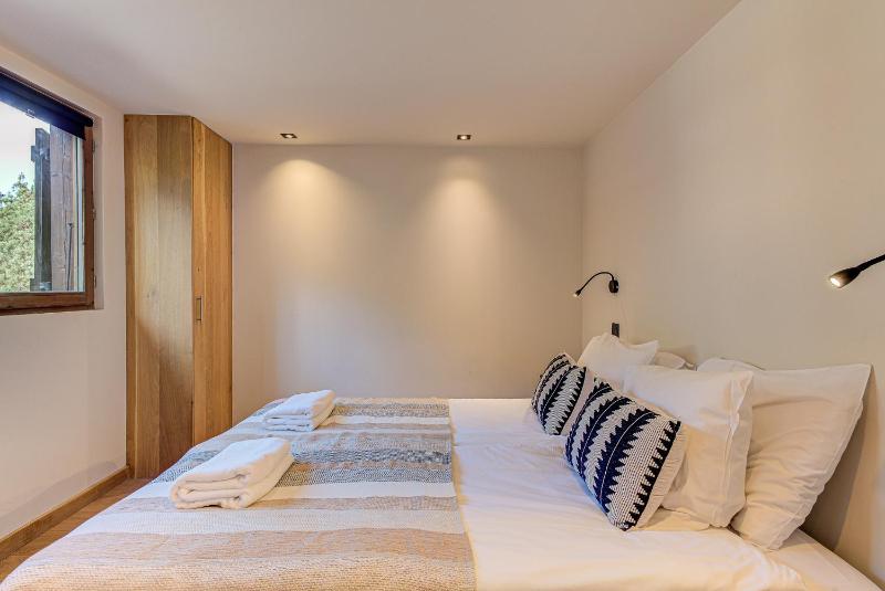 Chalet Kaiya Alpes Agency Les Praz Chamonix Sleeps 8 - image 11