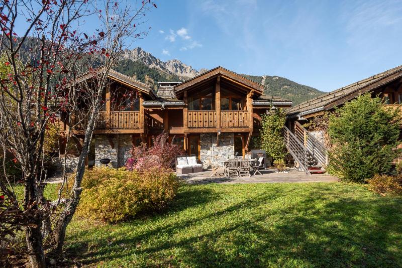 Chalet Kaiya Alpes Agency Les Praz Chamonix Sleeps 8 - image 34