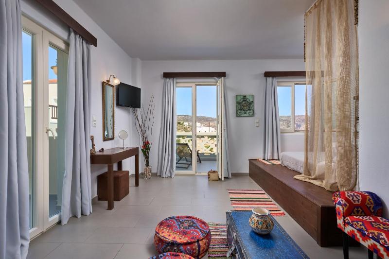 Traditional Suite with Panoramic Sea View image 1