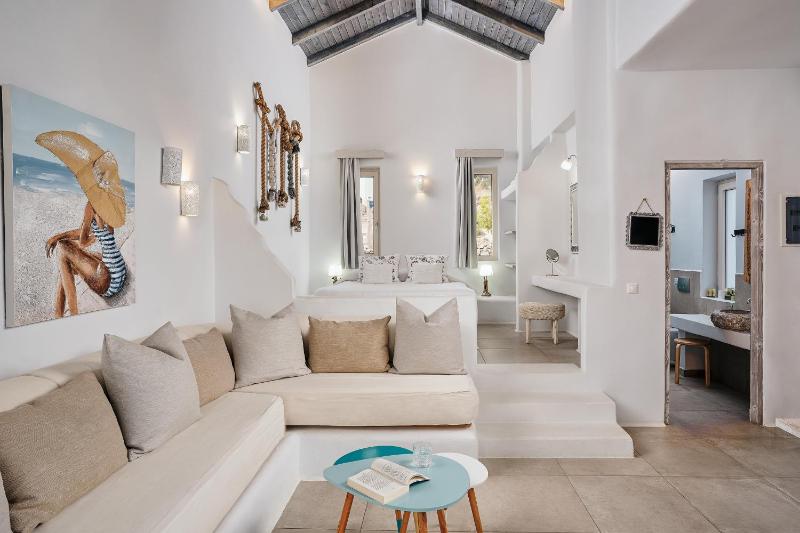 Open Plan Bungalow with Sea View image 1