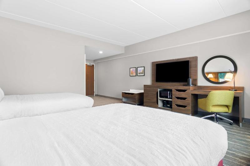 Hampton Inn & Suites by Hilton Chicago Medical District UIC - image 14
