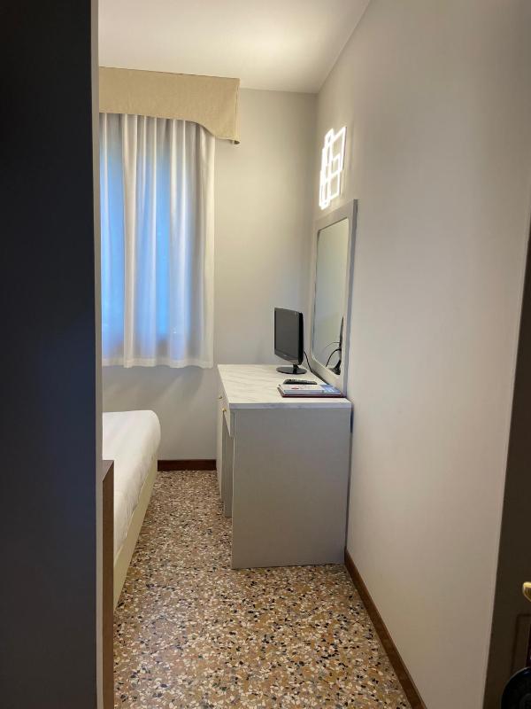 Single Room - Annex image 3