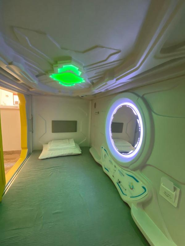 Mermaid Space Capsule Hostel Palermo - image 18