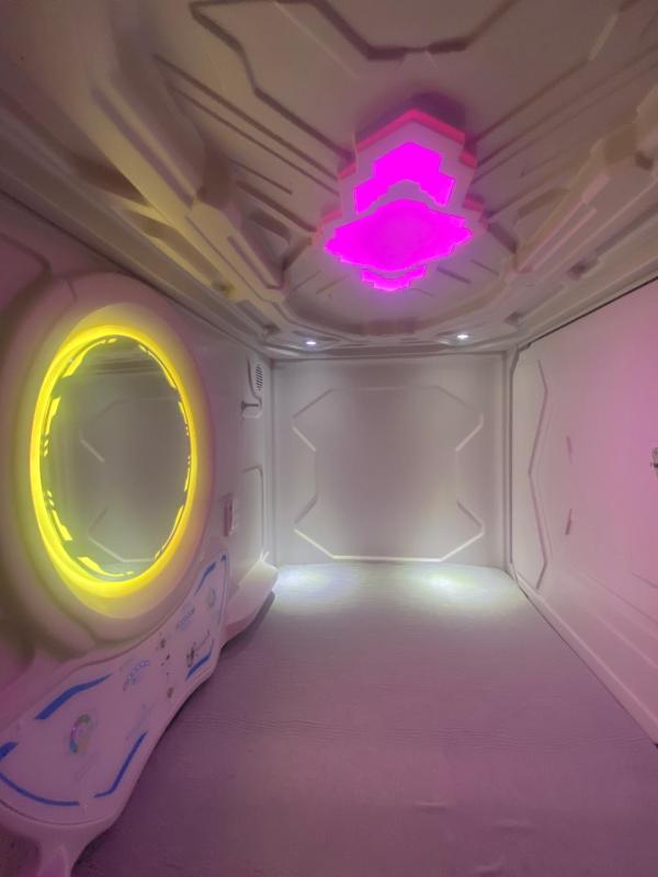 Mermaid Space Capsule Hostel Palermo - image 33