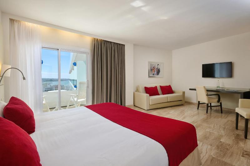 Junior Suite (2 Adults) image 1