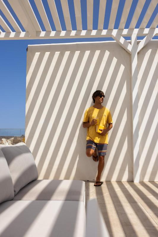 Double Room with Sea View image 3