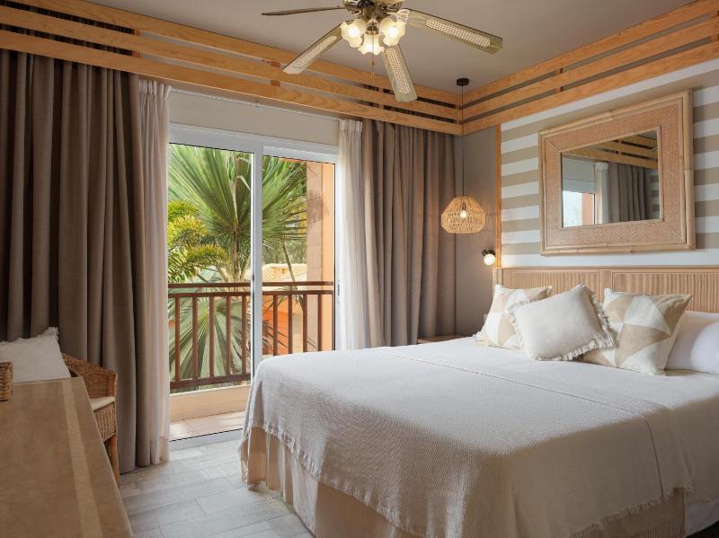One-Bedroom Villa image 1