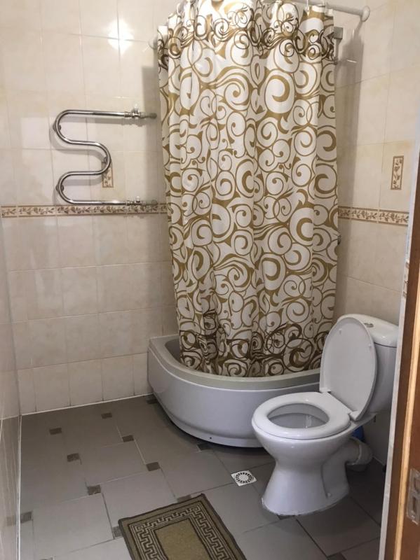 Double Room with Private Bathroom image 2