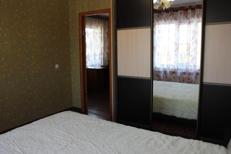 Two-Bedroom House image 2