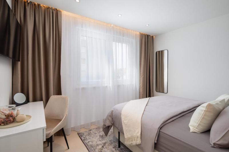 Luxury Apartment Silvery in Split center with jacuzzi sauna and parking - image 11